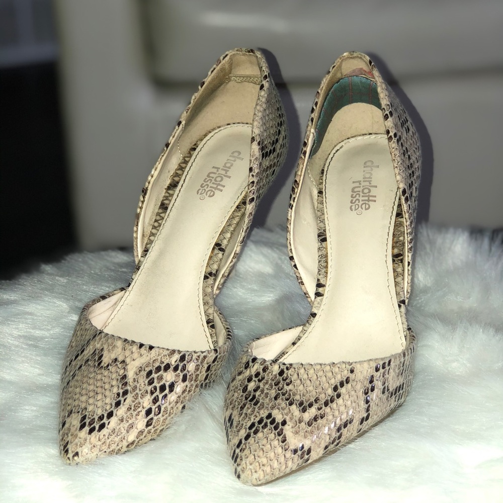 Heels - Picture 2 of 5